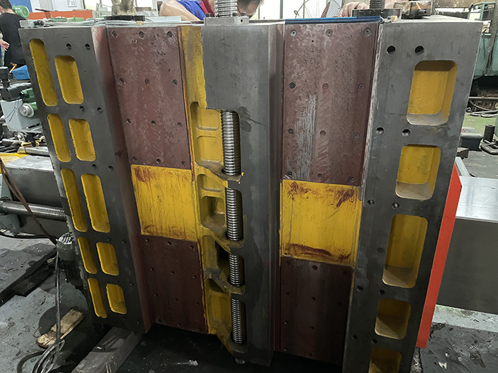 沈陽中捷落地鏜床TK6916大修改造